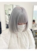 ホワイトカラー×シルバーカラー×ハイトーンボブ×ケアブリーチ