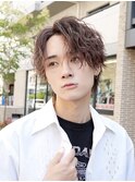 波巻きパーマツイストスパイラルパーマセンターパートウルフ
