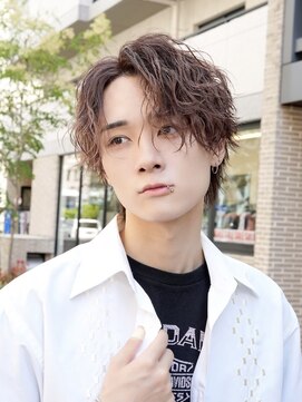 オーシャントーキョー 心斎橋(OCEAN TOKYO WEST) 波巻きパーマツイストスパイラルパーマセンターパートウルフ