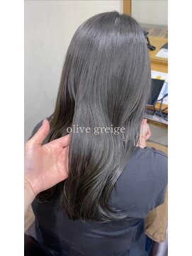 サク(Sac.) 今っぽい透明感グレージュカラー Sac.一澤幸奈