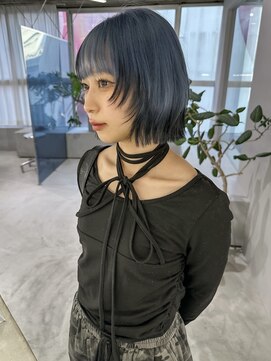 レイヤーボブ/裾カラー/ブルーカラー/名古屋栄/ブリーチ