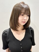 シーク 八王子(CHIC) ミディアムレイヤーカット×ブリーチなし透明感カラー【八王子】