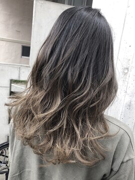 リバレッジ 広尾(Leverage) 外国人風グレージュグラデーション