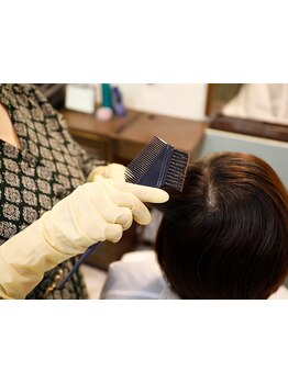 【100％天然染料ヘナ初回￥5500】知識豊富なstylistが厳選した薬剤を使用でダメージレスの美髪へ。