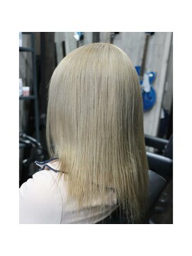 フェイスヘアーデザイン(Faith Hair Design) ホワイトベージュ