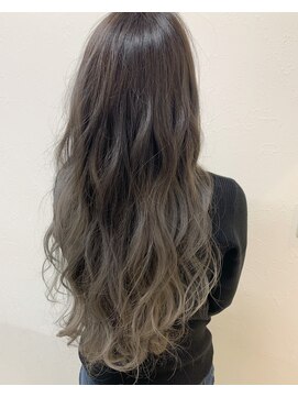 リースリー(Re.3 connecting beauty) グラデーションカラー　ホワイトシルバー