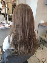 レガロ(Regalo)&nbsp;人気のミルクティーカラーStyle《春日井　Regalo　レガロ》