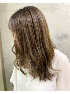 フラット(FLAT) マロンベージュ×秋カラー