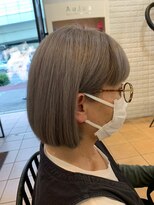 ティエル(Tiele) 耳掛けぱつっとボブ