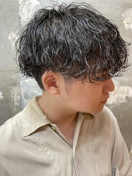 アカ(ACA) メンズカットパーマ波巻ツイストスパイラルパーマ札幌大通