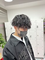 キャンディ 横浜(CANDY)&nbsp;刈り上げマッシュ/白メッシュ/波巻きパーマ