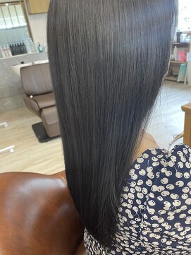 ラニ(lani) METEO 暗髪カラー