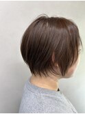 簡単スタイリングの束感ショートボブ