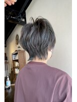 ルポル 大通店(rupolu)&nbsp;マッシュショートとビリジアンのスタイル