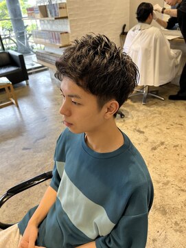 ザデイトウキョウ 表参道 青山(THE DAY TOKYO) アップバング/メンズカット