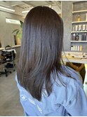 オリーブベージュ