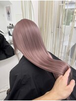 ナナ(NANA)&nbsp;ピンク・ミルクティーベージュ・ダブルカラー・ケアブリーチ