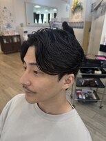 クレス 武蔵浦和店&nbsp;フェザーショートフェザーパーマセンターパート刈り上げなし