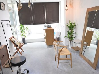 アサ(asa)の写真/再現性の高いスタイルで“朝”も“夜”もキレイに!仕事帰りに通えるマンツーマン施術の上質サロン★