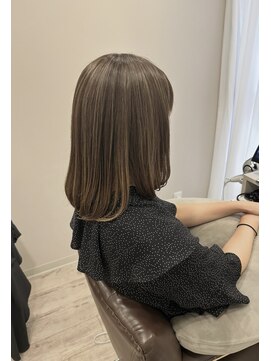 白髪率10%おすすめヘア/神戸/三宮/脱白髪染め/白髪ぼかし