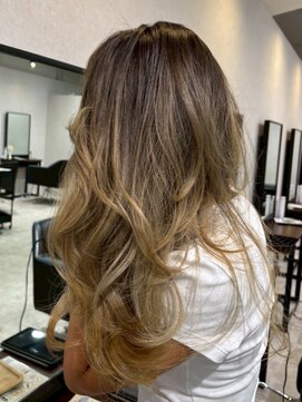 メリー オオサカ(Merly Osaka) バレイヤージュ/似合わせカット