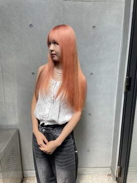 ヴァーディ オモテサンドウ(Vardy omotesando) coral/コーラルピンク ハイトーンロング