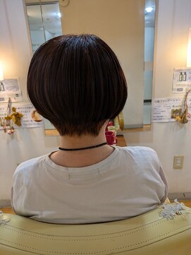 インフィニット 刈り上げショート