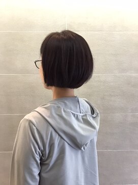 ボネッカ 鶴見(BONECCA) 重さと軽さ バランスボブ