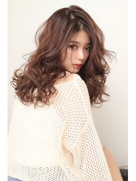 リル 豊中(LiL') 【LiL'豊中】フォギーベージュ_耳かけ_フェミニン毛先パーマ