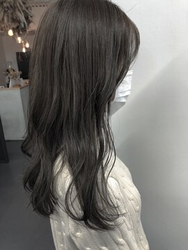 シア(sia) 透明感カラー/サファイアグレージュ