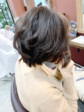 ルーファス 恵比寿 渋谷(Ruufus) 美シルエットハイライトショートボブ【Ruufus恵比寿渋谷】31579