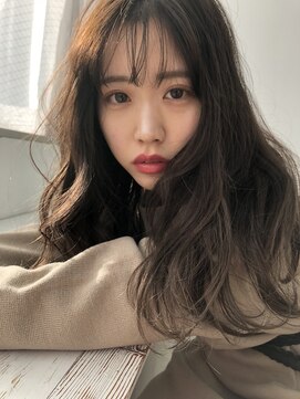 ハイク(HYKE) 【HYKE】鈴木　グレージュカラー　セミロング　シースルーバング