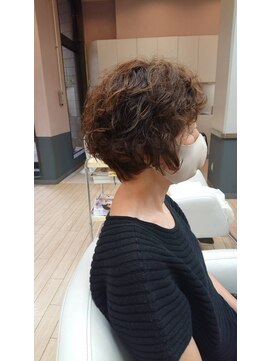 ヘア イノウエ HAIR INOUE リッジの効いた大人ショート