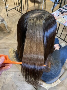 エターナル(ETERNAL) 30代/ロング/髪質改善/縮毛矯正/酸性ストレート/トリートメント