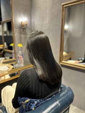 アルベラ(ALVELLA) 艶オリーブカラー