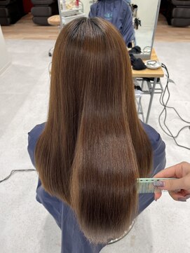 サボ(sabo) 韓国/透明感カラー/レイヤーカット/顔まわり/小顔/髪質改善