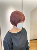 ピンクベージュ