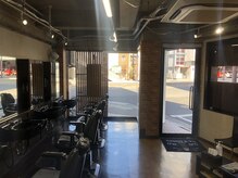 カズヘア 段原店(Kazu Hair)の雰囲気（店内）