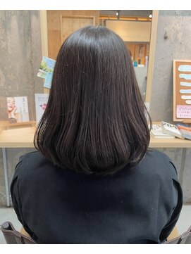 リタ 枚方(Rita) 40代50代◎品格オータムカットミディアム髪質改善