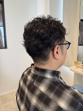 キツめパーマスタイル