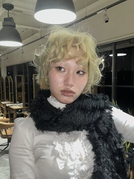 ミラコ(milaco) pale lime green × yellow blonde