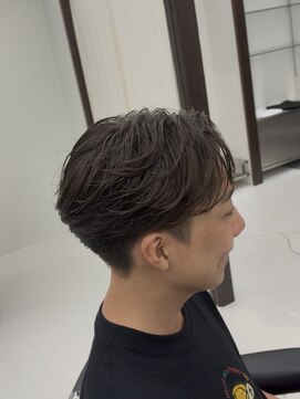 トウキョウ クラシック バーバー タウン(TOKYO CLASSIC BARBER TOWN) センターパート