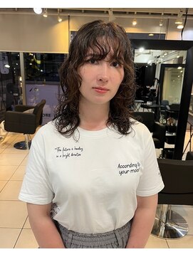 アクアオモテサンドウ(ACQUA omotesando) △ウルフカットウルフパーマレイヤーパーマオリーブベージュ