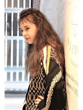 ヴィアンカ(Vianca) ラフウェーブ