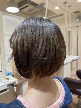 バサ 久米川店(BASSA) 大人コンパクトショートボブ/質感再生カラー