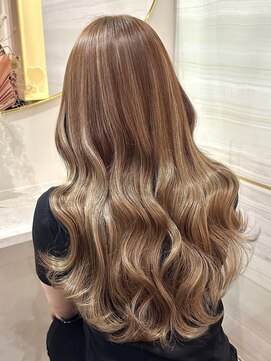 エルバイラビス 大宮(elu by lovis) 《ゆい》グラデーションカラー/エクステ/シールエクステ