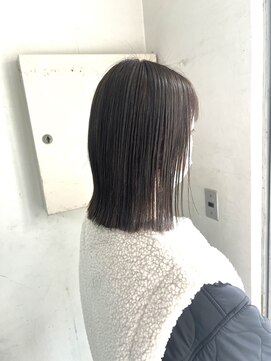キャンバス バイ ネオリーブ 横浜西口(Canvas by neo.) 切りっぱなしボブ　ぱつっとボブ