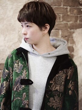 マギーヘア(magiy hair) magiyhair/下北沢/nico/耳出しショートスタイル