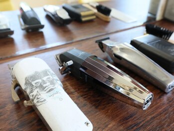 カットスタジオガイ(CUT STUDIO GUY)の写真/【メンズ専門理容室】お顔の印象を左右するひげ・眉・顔剃りはプロにお任せください!好印象&清潔感UP!