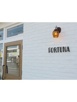 落ち着いた空間が心地良い、リラクゼーションヘアサロン◎自慢のヘッドスパでヘアケア&リフレッシュ◇